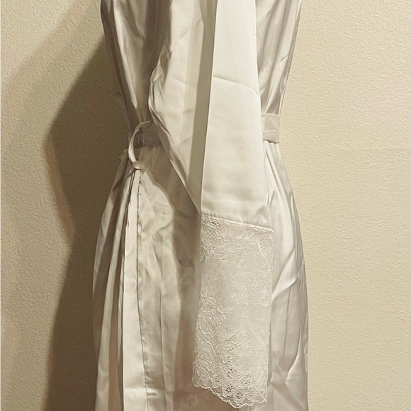 Ivory Bride Robe - Picture 3 of 8